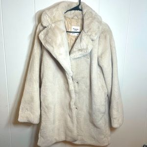 Abercrombie and Fitch Faux Fur Jacket Cream Size M
